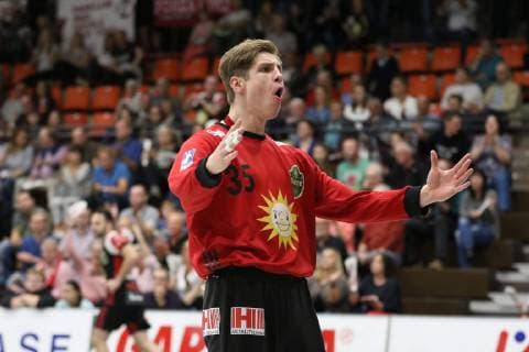 Jubilation with Joel Birlehm TuS N Luebbecke 35 after a parade TuS N Luebbecke vs HC Elbflorenz Dresden Handball 2 Bundesliga 06 10 2018 TuS N Luebbecke vs HC Elbflorenz Dresden Handball 2 Bundesliga 06 10 2018 Luebbecke Copyright: xEIBNER JanxStrohdiekx EP_JSK