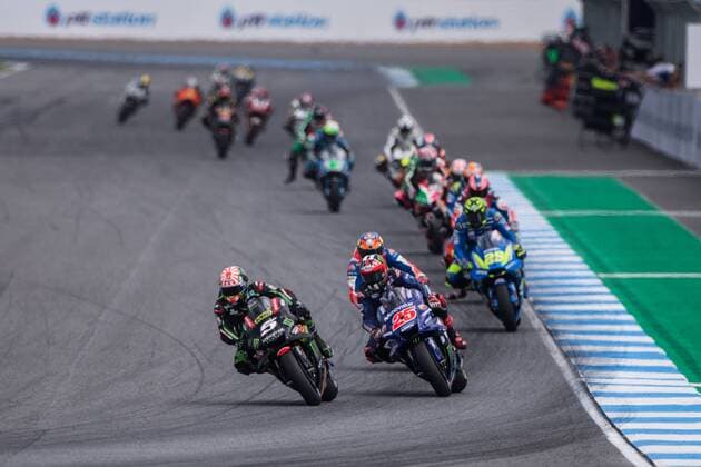 JOHANN ZARCO - FRENCH - MONSTER YAMAHA TECH 3 - YAMAHA MAVERICK VINALES - SPANISH - MOVISTAR YAMAHA MotoGP - YAMAHA MOTO : Grand Prix moto de Thailande - Buriram - 07 10 2018 VincentGuignet Panoramic 