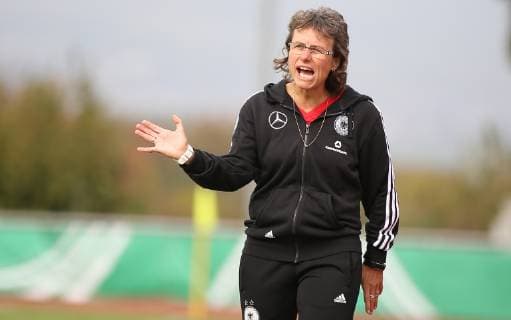 07 10 2018 xcex Germany Ingelheim Football Womens Football DFB Womens Laender U17 Juniors Germany against Finland Coach Ulrike Ballweg Germany on the sidelines