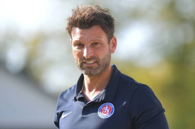 06 10 2018 GER Soccer Regional League West Season 2018 2019 12 Gameday Jahnstadion Rheda Wiedenbrück SC Wiedenbrück Wuppertal SV 1 1 Adrian Alipour Coach Wuppertaler SV Action Frame Queremantik Gestik Coach Coach