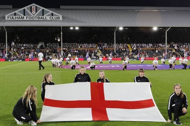 Mascots bear the St George s cross during the Women s International Friendly L?nderspiel match between England Women and Australia at Craven Cottage, London, England on 9 October 2018. Copyright: xCarltonxMyriex PMI-2301-0062
