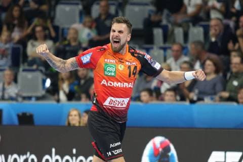 Rhein Neckar Loewen IFK Kristianstad Goalkeeper Rhein Neckar Loewe Bogdan Radivojevic No 14 in the Champions League match Rhein Neckar Loewen IFK Kristianstad Mannheim 10 10 18 Handball Champions League Group Phase Mannheim Baden Wuerttemberg Germany SAP Arena