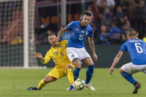 Cristiano Biraghi (Italy) Marlos Romero Bonfim (Ukraine) during the UEFA Nations League Friendly match between Italy 1-1 Ukraine at Luigi Ferraris Stadium on October 10, 2018 in Genova, Italy. Noxthirdxpartyxsales  (87633662)