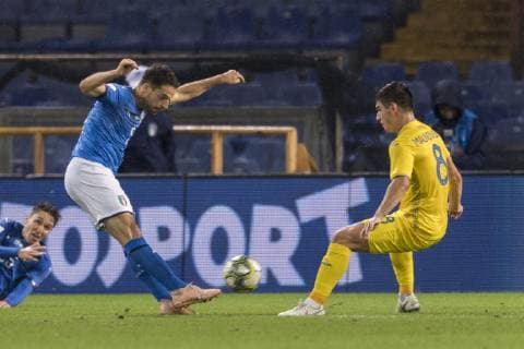 Giacomo Bonaventura (Italy) Ruslan Malinovskij (Ukraine) during the UEFA Nations League Friendly match between Italy 1-1 Ukraine at Luigi Ferraris Stadium on October 10, 2018 in Genova, Italy. .  (87633922)