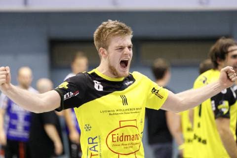 12 10 2018 xmzx Handball 3 Liga SG Bruchköbel HSG Hanau vl Bastian Black SG Bruchköbel Jubel after the game break Hesse Germany DEU