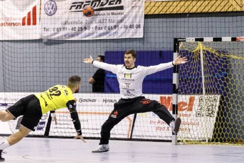 12 10 2018 xmzx Handball 3 Liga SG Bruchköbel HSG Hanau v Milos Kreckovic SG Bruchköbel Benedikt Müller HSG Hanau Bruchköbel Hessen Germany DEU