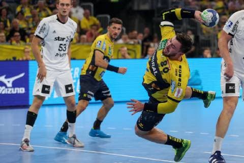 Jannik Kohlbacher RNL 80 Throwing Throwing Action Action Game Scene Handball DKB Bundesliga Rhine Neckar Löwen THW Kiel xozx