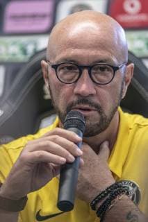 Photo Paola Garbuio LaPresse October 13, 2018 M9 Venezia store ,Mestre (ve), Italy soccer presentazione nuovo allenatore Venezia ,Walter Zenga In the pic:Walter Zenga venice new football mister  Copyright: xPaolaxGarbuio LaPressex