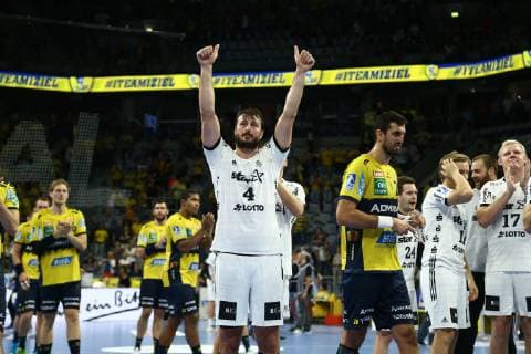 Domagoj Duvnjak THW Kiel celebrates victory Rhein Neckar Loewen vs. THW Kiel DKB Handball Bundesliga 13 10 2018 Photo Eibner Rhein Neckar Loewen vs. THW Kiel DKB Handball Bundesliga 13 10 2018 Mannheim Copyright: xEIBNER Alexander_Neisx EP_ANS