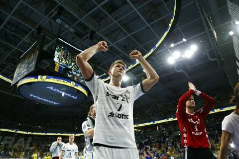 Magnus Landin Jacobsen THW Kiel celebrates victory Rhein Neckar Loewen vs. THW Kiel DKB Handball Bundesliga 13 10 2018 Photo Eibner Rhein Neckar Loewen vs. THW Kiel DKB Handball Bundesliga 13 10 2018 Mannheim Copyright: xEIBNER Alexander_Neisx EP_ANS