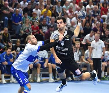 Daniel Zele Dessau vs. Gabor Pulay Dresden HC Elbflorenz Dresden vs. Dessau Rosslauer HV 06 Handball 2 Mens league 2 Bundesliga Season 2018 2019 Dresden Ball games Arena Dresden 13 10 2018