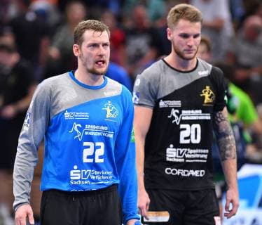 v l Goalkeepers Mario Huhnstock and Nils Kretschmer both Dresden disappointed HC Elbflorenz Dresden vs Dessau Rosslauer HV 06 Handball 2 Mens league 2 Bundesliga Season 2018 2019 Dresden Ball games Arena Dresden 13 10 2018