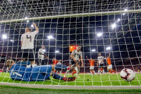 Matthias Ginter Germany Manuel Neuer Germany on the ground Mats Hummels Germany can not dole it Frustriert nacht em 1 0 UEFA Nations League 2018 19 Netherlands vs Germany DFB regulations prohibit any use of photographs Netherlands vs Germany UEFA Nations League 2018 19 Soccer 13 10 2018 Amsterdam Copyright: xLanger Eibner-Pressefotox EP_HLR