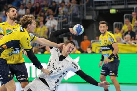 Hendrik Pekeler THW Kiel 61 Ilija Abutovic Rhine Neckar Loewen 20 Jesper Nielsen Rhine Neckar Loewen 36 Rhine Neckar Loewen THW Kiel 1 HBL Mannheim Copyright: xRoskaritzx Eibner-Pressefotox EP_kess_rrz