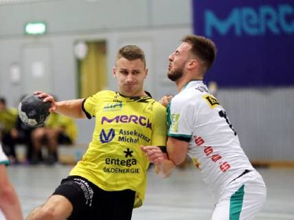 Third Handball Bundesliga MSG Grossbieberau Modau vs SG Leipzig II Season 2018 2019 13 10 2018 Grossbieberau v l Kris Jost Gross Bieberau Johannes Ruoff Leipzig action duel ba