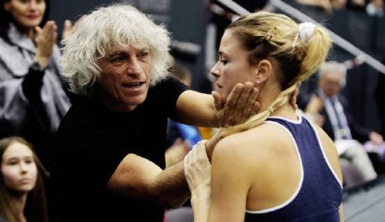 WTA Turnier in Linz, Siegerin Camila Giorgi TENNIS - WTA Tennis Damen Upper Austria Ladies Linz LINZ,AUSTRIA,14.OCT.18 - TENNIS - WTA Tour, Upper Austria Ladies Linz. Image shows Sergio Giorgi and Camila Giorgi (ITA). GEPAxpictures xMatthiasxHauer