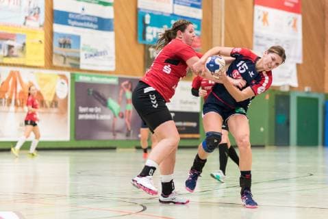 Linsey Houben DJK MJC Trier 10 Jurate Zilinskaite SG H2Ku Herrenberg Kuties 15 SG H2Ku Herrenberg Kuties vs DJK MJC Trier Handball 2 Bundesliga Women HBF season 18 19 14 10 2018 SG H2Ku Herrenberg Kuties vs DJK MJC Trier Handball 2 Bundesliga Women HBF season 18 19 14 10 2018 Herrenberg Copyright: xEIBNER Wolfgang_Frankx EP_WFK