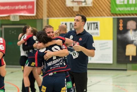 SG H2Ku Herrenberg Kuties vs DJK MJC Trier Handball 2 Bundesliga Women HBF season 18 19 14 10 2018 SG H2Ku Herrenberg Kuties vs DJK MJC Trier Handball 2 Bundesliga Women HBF season 18 19 14 10 2018 Herrenberg Copyright: xEIBNER Wolfgang_Frankx EP_WFK