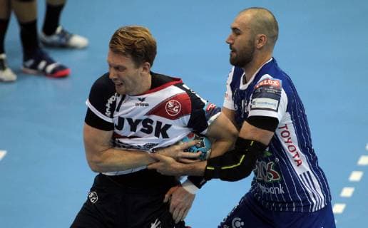 14.10.2018 Szeged(Hungary) MOL Pick Szeged-SG Flensburg-Handewitt Velux EHF men s handball champions legue Simon Jeppsson(L)SG Flensburg Handewitt, Joan Cannellas Reixach(r) MOL Pick Szeged : 