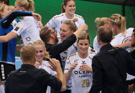 14 10 2018 Germany Bietigheim Handball Champions League Women Group Stage 2 Gameday League Season 2018 2019 SG BBM Bietigheim vs CSM Bucuresti Final Competition mid v 1 Coach Martin Albertsen Luisa Schulze BBM cheering jubilation