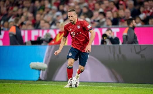 6 October 2018 Muenchen Allianz Arena Soccer 1 Bundesliga 7 Gameday FC Bayern Munich Borussia Moenchengladbach Muenchens Franck Ribery on the ball DFL REGULATIONS PROHIBIT ANY USE OF PHOTOGRAPH AS IMAGE SEQUENCES AND OR QUASI VIDEO