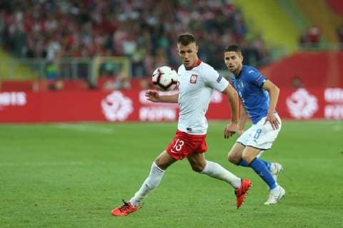 Fußball, Nations League, Polen - Italien CHORZOW 14.10.2018 PILKA NOZNA FOOTBALL LIGA NARODOW - UEFA NATIONS LEAGUE POLSKA - WLOCHY POLAND - ITALY NZ. DAMIAN SZYMANSKI (POL) JORGINHO (ITA) FOT. MICHAL CHWIEDUK FOKUSMEDIA.COM.PL 