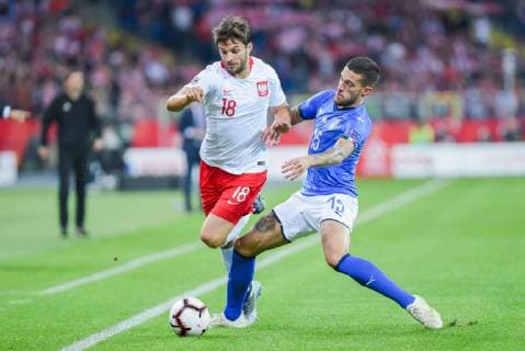 Fußball, Nations League, Polen - Italien 14.10.2018 CHORZOW - KATOWICE, STADION SLASKI (KATOWICE, POLAND SILESIA STADIUM) PILKA NOZNA (FOOTBALL) LIGA NARODOW UEFA (UEFA NATIONAL LEAGUE) MECZ POLSKA - WLOCHY ( GAME POLAND - ITALY ) NZ BARTOSZ BERESZYNSKI BIRAGHI CRISTIANO FOTO MARCIN PIRGA CYFRASPORT NEWSPIX.PL --- Newspix.pl  20181014CSMP0019