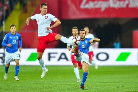 Fußball, Nations League, Polen - Italien 2018.10.14 Chorzow Pilka nozna UEFA Liga Narodow 2019 Polska - Wlochy N z Arkadiusz Milik Alessandro Florenzi Foto Pawel Andrachiewicz PressFocus 2018.10.14 Chorzow Football UEFA Nations League 2019 Poland - Italy Arkadiusz Milik Alessandro Florenzi Credit: Pawel Andrachiewicz PressFocus NEWSPIX.PL --- Newspix.pl  20181014_PF_PA510