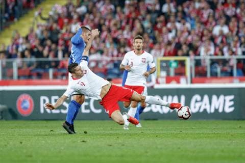 Fußball, Nations League, Polen - Italien 2018.10.14 Chorzow Pilka Nozna Reprezentacja Liga Narodow Polska - Wlochy N z Robert Lewandowski Foto Tomasz Folta PressFocus 2018.10.14 Chorzow Football Uefa Nations League 2019 Poland - Italy Robert Lewandowski Credit: Tomasz Folta PressFocus NEWSPIX.PL --- Newspix.pl  20181014PF_TF007