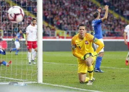 Fußball, Nations League, Polen - Italien CHORZOW STADION SLASKI 14.10.2018 LIGA NARODOW PILKA NOZNA POLSKA (BIALO-CZERWONE) - WLOCHY (NIEBIESKO-BIALE) NZ Wojciech Szczesny . FOT TOMASZ WANTULA NEWSPIX.PL CHORZOW 14.10.2018 FOOTBALL MEN S LEAGUE OF NATIONS POLAND - ITALY TOMASZ WANTULA NEWSPIX.PL --- Newspix.pl  181014WAN038