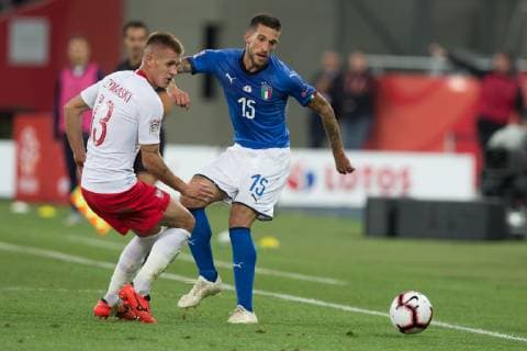 Fußball, Nations League, Polen - Italien October 14, 2018 - Chorzow, Poland - Damian Szymanski (POL), Cristiano Biraghi (ITA) in action during the UEFA Nations League A group three match between Poland and Italy at Silesian Stadium on October 14, 2018 in Chorzow, Poland. Poland v Italy - UEFA Nations League A  - ZUMAn230 20181014_zaa_n230_405 Copyright: xFotoxOlimpikx