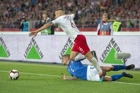 October 14, 2018 - Chorzow, Poland - Jacek Goralski of Poland and Marco Veratti of Italy during the UEFA Nations League A match between Poland and Italy at Silesian Stadium in Chorzow, Poland on October 14, 2018 Poland v Italy-UEFA Nations league  - ZUMAn230 20181014_zaa_n230_727 Copyright: xAndrewxSurmax