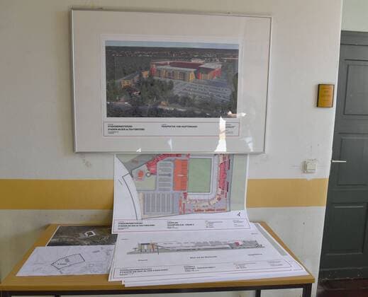 Football Men Season 2018 2019 2 Bundesliga 1 FC Union Berlin Planned expansion of the stadium An der Alten Försterei 22012 to 37,000 seats First day of early involvement of the public in the project-related development plan 9 69 VE of the Senate Department for Urban Development and Housing visible in the image plans and documents in the district office Treptow Köpenick Town Hall Köpenick 15 10 2018 Copyright: xMatthiasxKochx