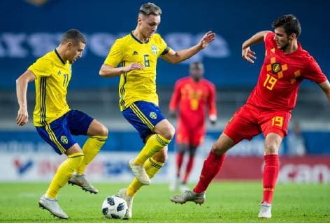 181016 Jordan Larsson and Jonathan Levi of Sweden and Jordi Vanlerberghe of Belgium during the UEFA European Under 21 Qualifier match between Sweden and Belgium on October 16, 2018 in Kalmar Photo Petter Arvidson BILDBYR N Code PA 92128  Copyright: PETTERxARVIDSON BB181016PA019