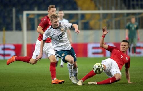 SOCCER - Under-21 EURO 2019, AUT VS RUS SANKT POELTEN,AUSTRIA,16.OCT.18 - SOCCER - OEFB international match Länderspiel Under-21 European Championship EM Europameisterschaft 2019, qualification, Austria vs Russia. Image shows Maximilian Ullmann (AUT), Nikolai Rasskazov (RUS) and Dejan Ljubicic (AUT). GEPAxpictures xWalterxLuger