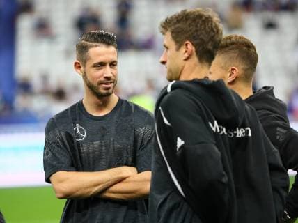 Mark Uth Germany Germany Thomas Mueller Germany Germany 16 10 2018 France vs Germany 4 Gameday UEFA Nations League Stade de France DISCLAIMER DFB regulations prohibit any use of photographs
