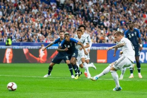 16 10 2018 xkvx Football Nations League France Germany emspor v l Goal scored Goal to 0 1 by Toni Kroos DFB German Football Federation DFL DFB REGULATIONS PROHIBIT ANY USE OF PHOTOGRAPH as IMAGE SEQUENCES and or QUASI VIDEO Paris