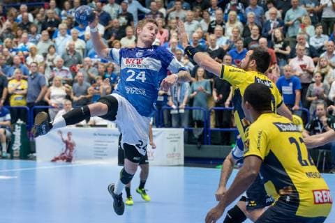 Linus Arnesson Nr 24 Bergischer HC at the throw Bergischer HC vs Rhein Neckar Löwen Handball DHB Cup Eight finals 16 10 18 Solingen NRW Germany Klingenhalle Copyright: xdnet_cdnx