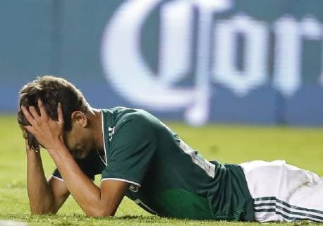Fußball, Mexiko - Chile Jürgen Damm of Mexico reacts, during a friendly game, between the Mexican and Chilean national soccer teams, at the Corregidora stadium in Queretaro, Mexico, 16 October 2018. Mexico vs Chile !ACHTUNG: NUR REDAKTIONELLE NUTZUNG!  Copyright: xJoséxMéndezx MEX01 20181017-636753512987239692