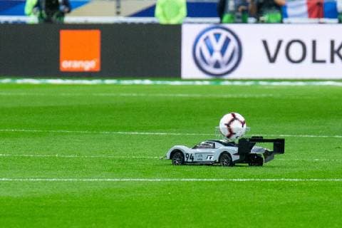 16 10 2018 xkvx Football Nations League France Germany emspor v l Ball Playball Car Electric Car DFL DFB REGULATIONS PROHIBIT ANY USE OF PHOTOGRAPHS as IMAGE SEQUENCES and or QUASI VIDEO Paris