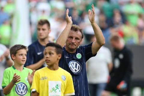 Frank Greiner (VfL Wolfsburg Allstars) - Anlässlich des 20-jährigen Bundesliga-Jubiläums Spielen zwei Legendenmannschaften in einem Jubiläumsspiel 97er Aufstiegshelden gegen die VfL-Allstars in der Volkswagen Arena in Wolfsburg - Aktion,Deutschland, Fußball, Mann, Männer,11.06.2017 *** Frank Greiner VfL Wolfsburg Allstars On the occasion of the 20th anniversary of the Bundesliga Two legend teams play in a jubilee game 97th promotion heroes against VfL Allstars in the Volkswagen Arena in Wolfsburg Action Germany Football Men Men 11 06 2017