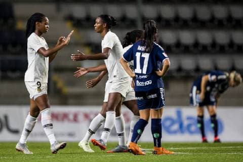 181017 Paris Marie Antoinette Katoto commends 0 in the Champions League final between Linköping and Paris Saint Germain on October 17, 2018 in Linköping  Copyright: PETERxHOLGERSSON BB181017PH008