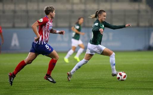 VfL vs Atlético Madrid CL Wolfsburg Germany 17 10 2018 FOOTBALL VfL Wolfsburg vs Atlético Madrid Champions League Eighth finals season 2015 2016 Volkswagen Arena Image shows Caroline Graham Hansen VfL Wolfsburg Wolfsburg