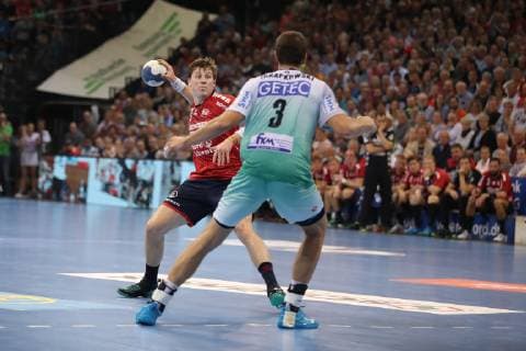 SG Flensburg Handewitt vs SC Magdeburg Handball DHB Cup Round of 16 17 10 18 Goran Soegard Johannsessen SG Flensburg Handewitt 23 against Piotr Chrapkowski SC Magdeburg 03 xmmkx