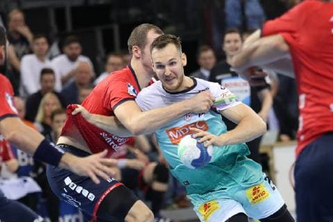 SG Flensburg Handewitt vs SC Magdeburg Handball DHB Cup Round of 16 17 10 18 Christian O Sullivan SC Magdeburg 24 against Simon Hald SG Flensburg Handewitt 05 xmmkx