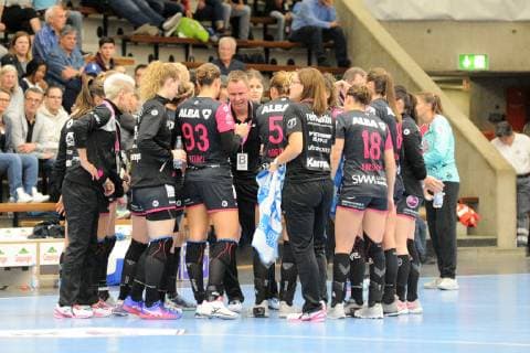 Time Out TusSies TusSies Metzingen Handball HBF League Stage 17 10 2018 Photo TBaur Eibner FrischAuf Goeppingen vs. TusSies Metzingen Goeppingen Copyright: xEIBNER TobiasxBaurx EP_TBR