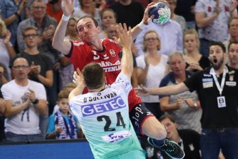 SG Flensburg Handewitt vs SC Magdeburg Handball DHB Pokal Round of 16 17 10 18 Holger Glandorf SG Flensburg Handewitt 09 against Christian O Sullivan SC Magdeburg 24 xmmkx