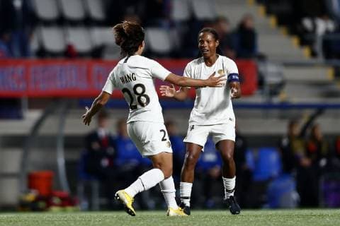 181017 Paris Formiga and Shuang Wang cheers 0-2 in the Champions League final between Linköping and PSG on October 17, 2018 in Linköping  Copyright: PETERxHOLGERSSON BB181017PH048
