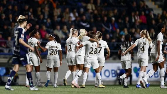 181017 Cheers 0-2 by Paris Shuang Wang in the middle Hanna Glas and Andrine Hegerberg during the final final of the Champions League between Linköping and PSG on October 17, 2018 in Linköping  Copyright: PETERxHOLGERSSON BB181017PH049