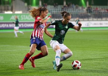 VfL vs Atletico Madrid CL Wolfsburg Germany 17 10 2018 FOOTBALL VfL Wolfsburg vs Atletico Madrid Champions League Eighth finals season 2015 2016 Volkswagen Arena Picture shows Ewa Pajor VfL Wolfsburg Wolfsburg